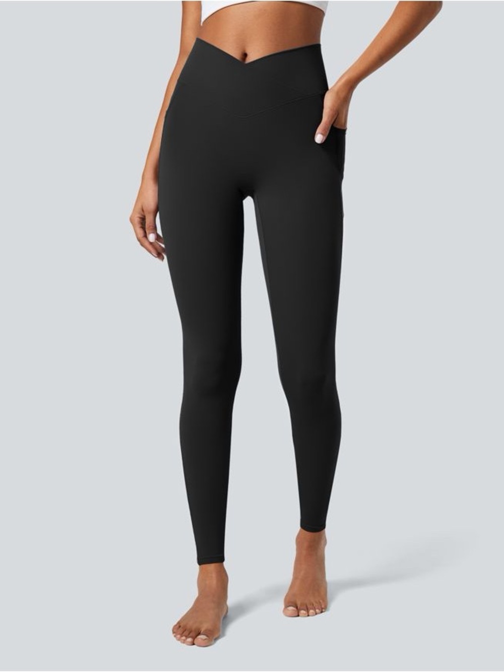 HALARA | Crossover Pocket Leggings 7/8 | Black